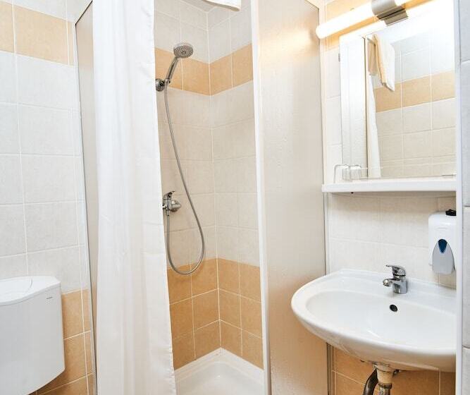 スタンダードルーム, Korona