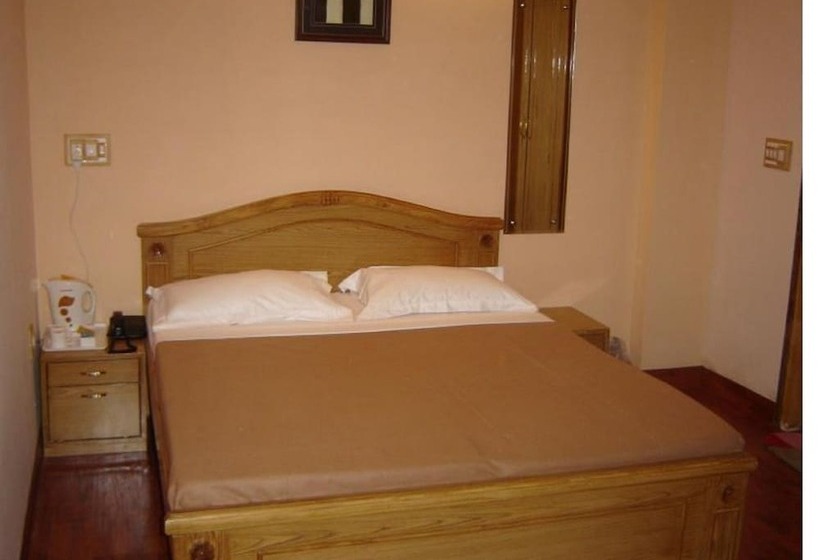 Pokój Deluxe, Landmark