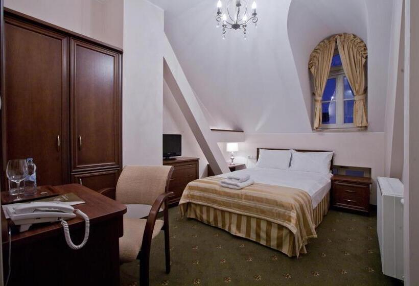 اتاق استاندارد یک نفره, Masovia