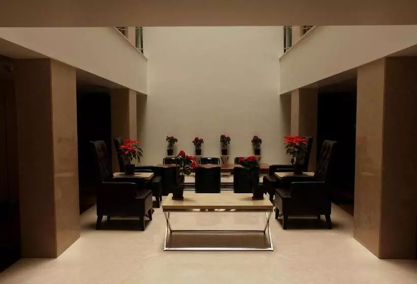 ジュニアスイート, Paradigm Sarovar Portico Kakinada