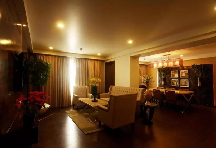 ジュニアスイート, Paradigm Sarovar Portico Kakinada