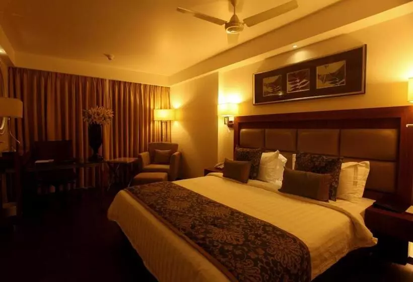 スーペリアールーム, Paradigm Sarovar Portico Kakinada