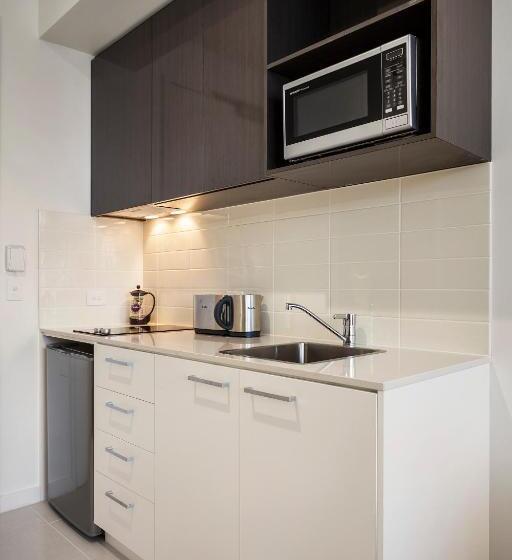 إستوديو قياسى, Quest On Franklin