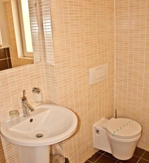 غرفة قياسية, Vandia