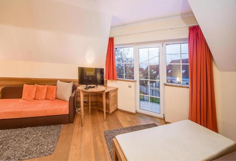 غرفة قياسية ثلاثية, Wellness Hotel Kager Harkány