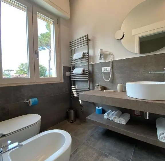バルコニー付きスタンダードルーム, Villa Derna Marina Di Pietrasanta