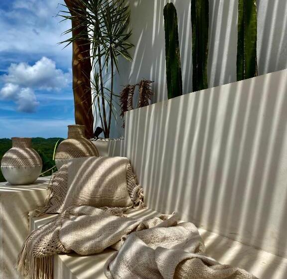 套房配有游泳池, Atalaya Villas Nusa Penida   Adults Only