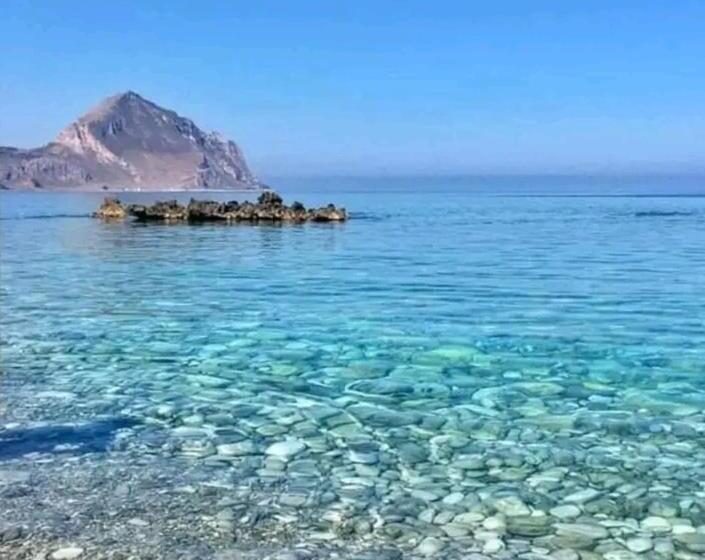 Quarto Deluxe, Affittacamere A Tre Minuti In Spiaggia Il Veliero