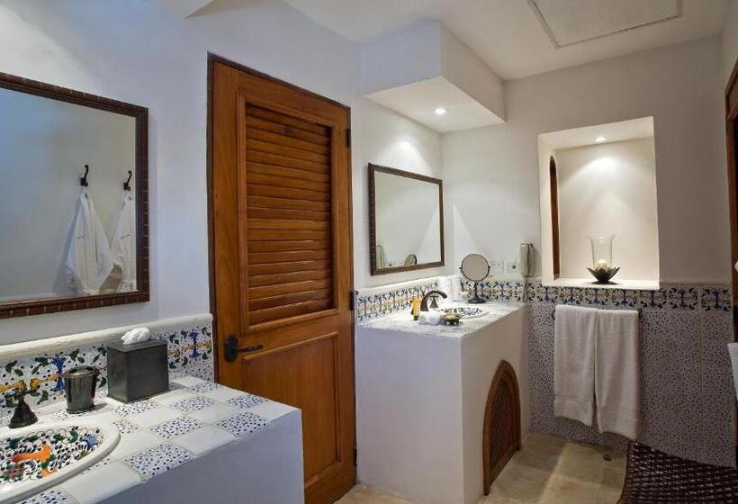 سوییت جونیور, Cap Maison Resort & Spa