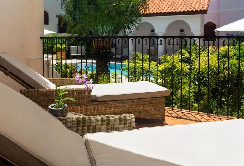 سوییت, Cap Maison Resort & Spa