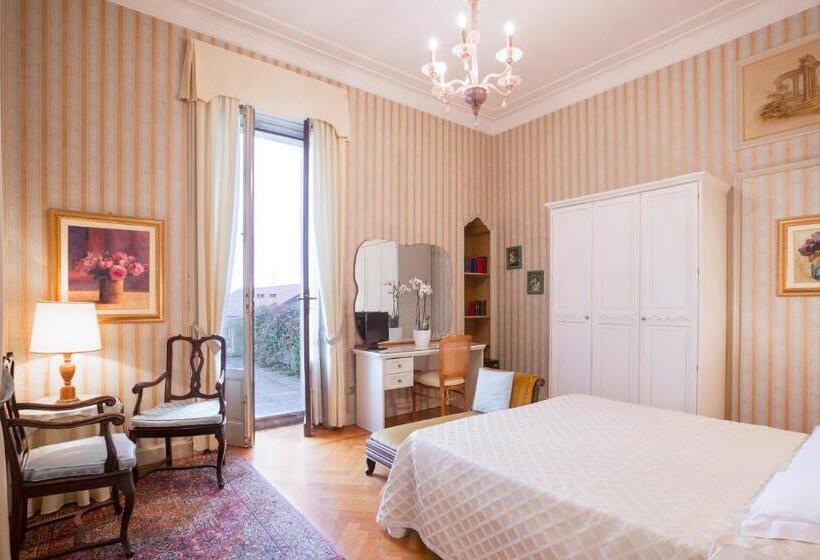 小型套房, Du Parc