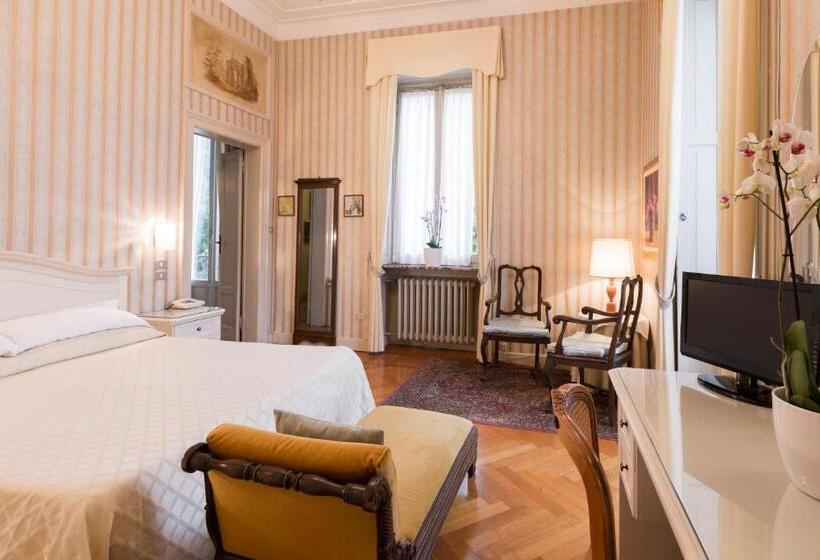 小型套房, Du Parc