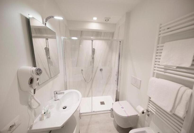 标准单人间, Du Parc