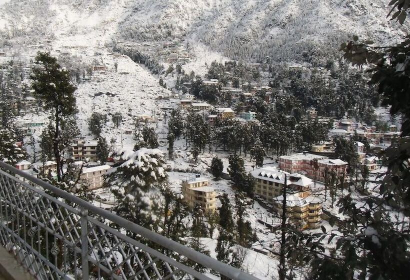 디럭스 룸, Gandhi S Paradise