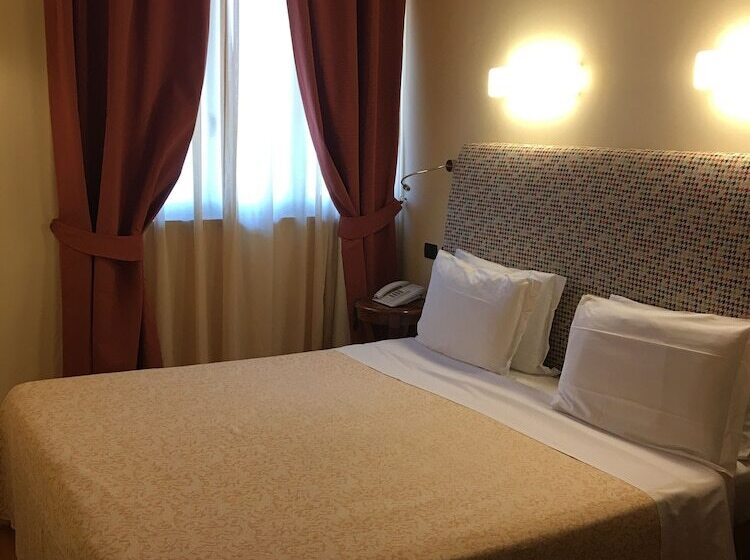 수피리어 룸, Green Park