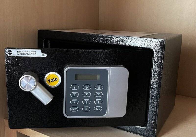 스탠다드 싱글 룸, Green Park