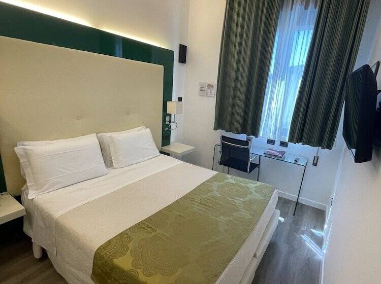 스탠다드 싱글 룸, Green Park