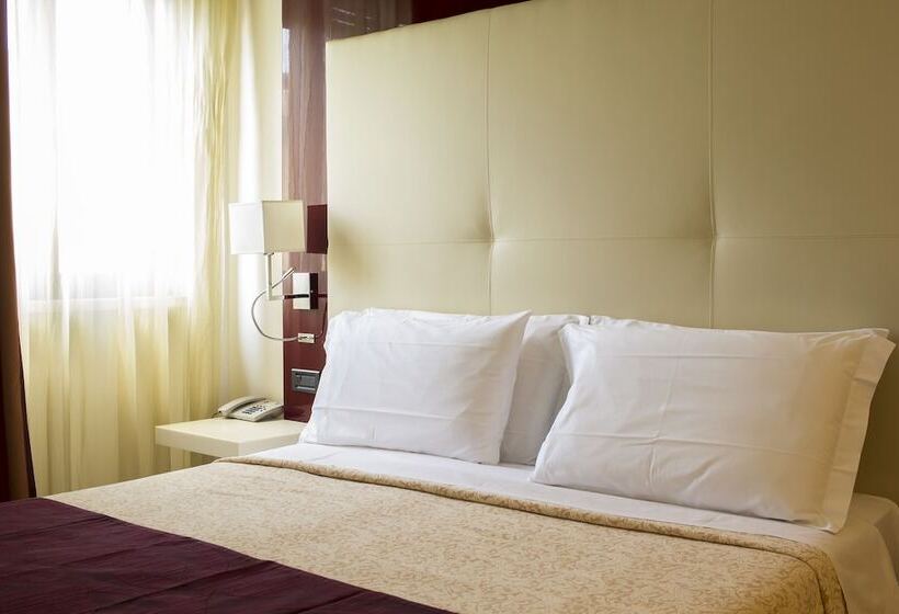 스탠다드 싱글 룸, Green Park