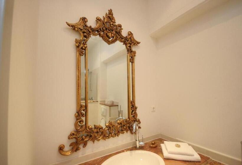 חדר סטנדרט יחיד, Gutenberger