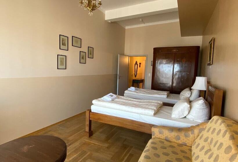 חדר סטנדרט, Gutenberger