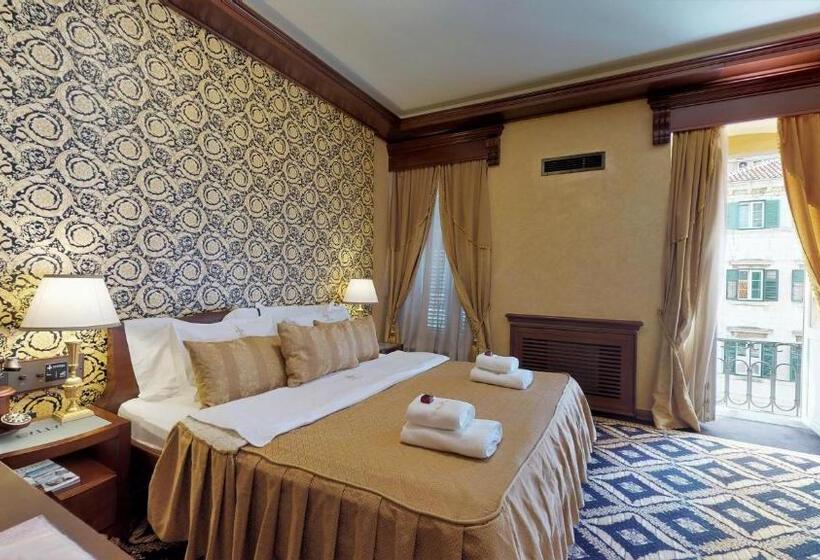 اتاق لوکس, Historic Boutique Hotel Cattaro