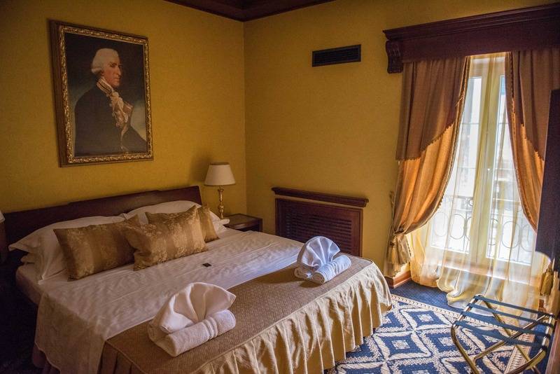 اتاق لوکس, Historic Boutique Hotel Cattaro