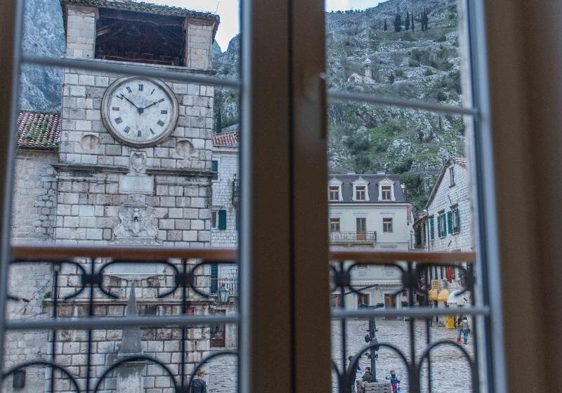 اتاق لوکس, Historic Boutique Hotel Cattaro