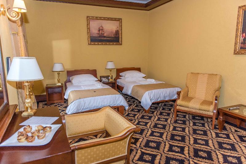 اتاق لوکس, Historic Boutique Hotel Cattaro