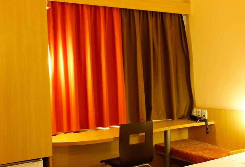 غرفة قياسية, Ibis Contagem Ceasa