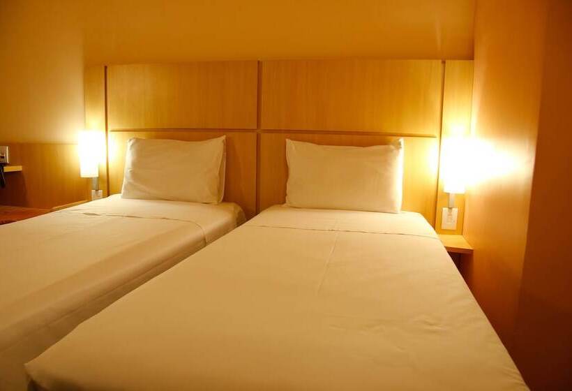 غرفة قياسية, Ibis Contagem Ceasa