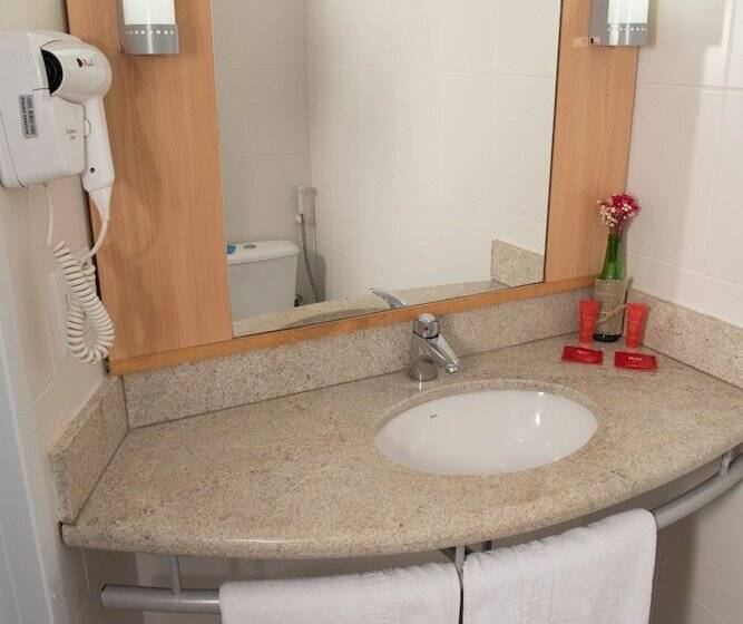 غرفة قياسية, Ibis Contagem Ceasa