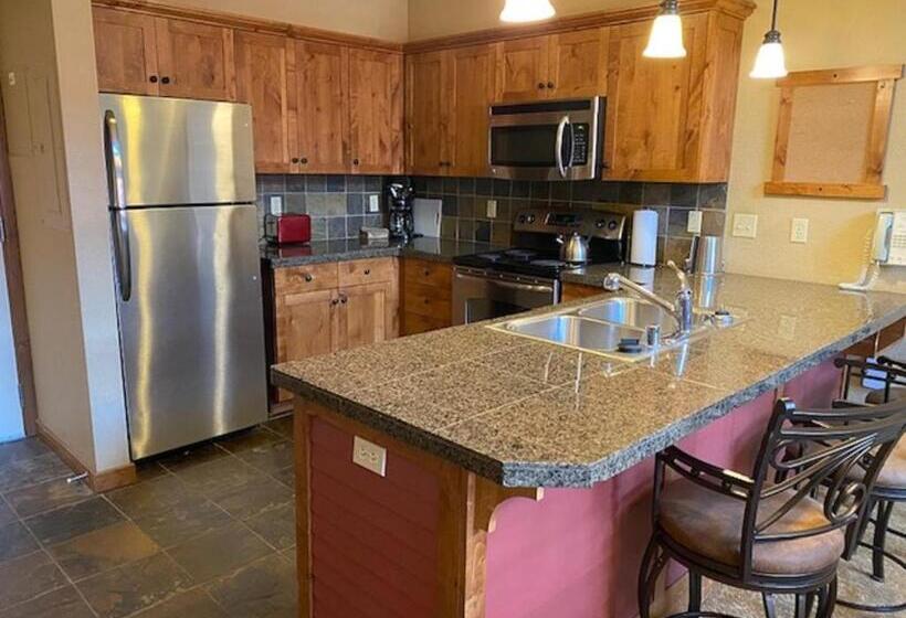 キングサイズベッドのデラックススイート, Morning Star Lodge Hosted By Linda