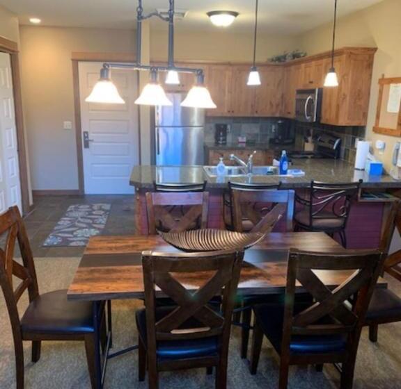 キングサイズベッドのデラックススイート, Morning Star Lodge Hosted By Linda