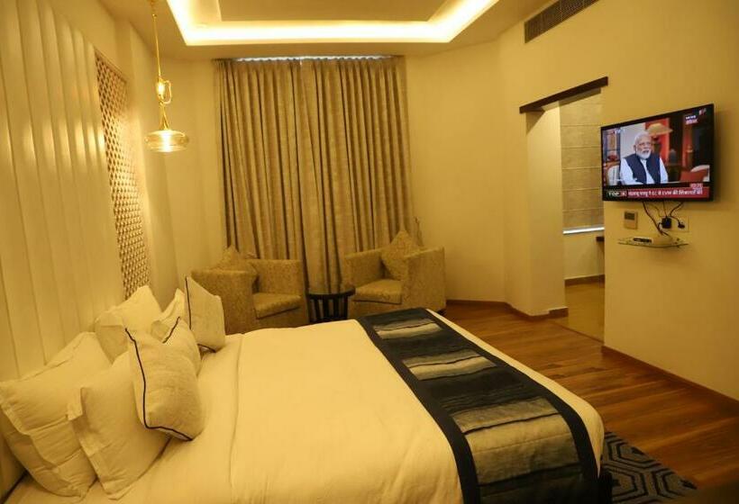 俱乐部房间, Natraj  Rishikesh