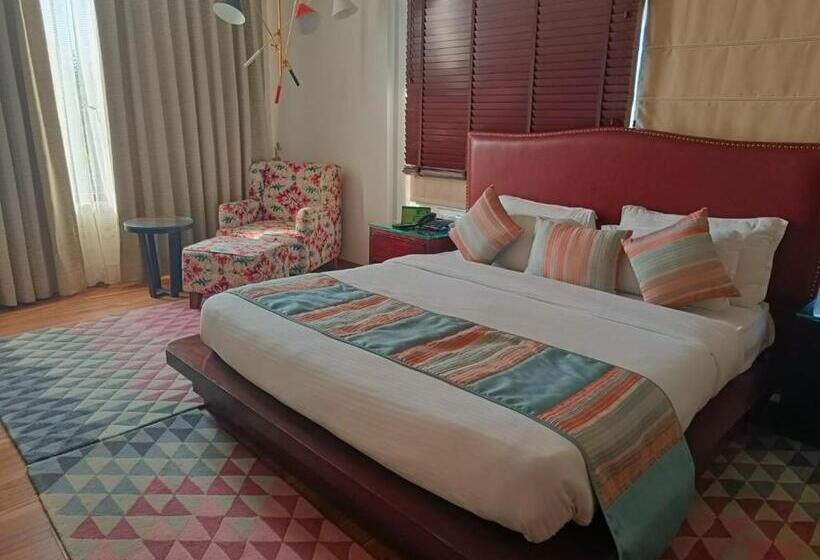 Suite, Natraj  Rishikesh