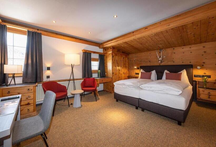 이코노미 룸, Parsenn