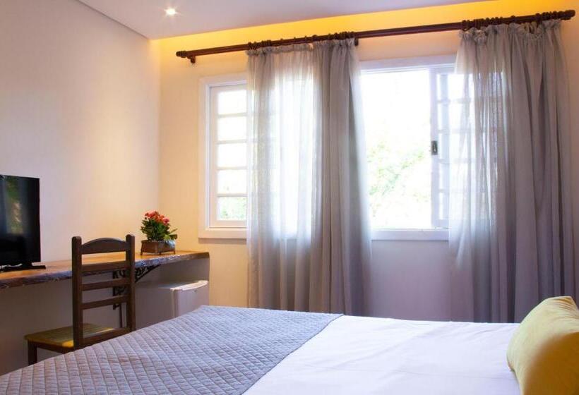 4인용 스탠다드 룸, Pousada Camburi