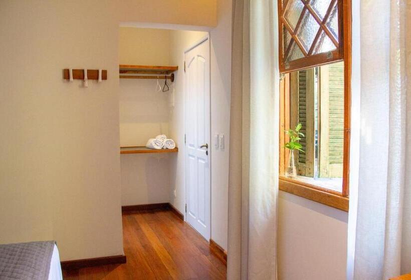 스탠다드 트리플 룸, Pousada Camburi