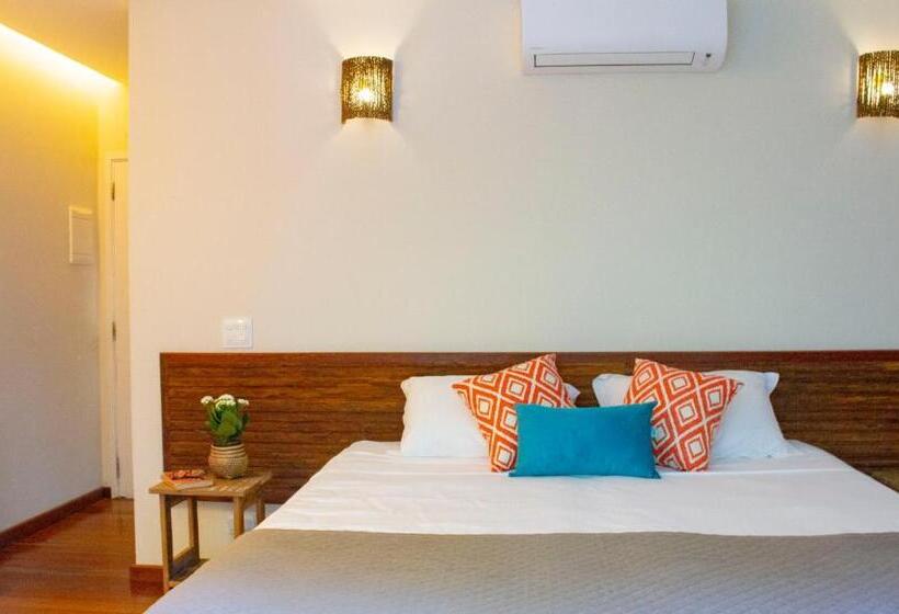 스탠다드 트리플 발코니 룸, Pousada Camburi