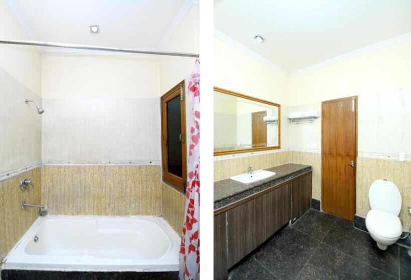 デラックストリプルルーム, Sanjog International