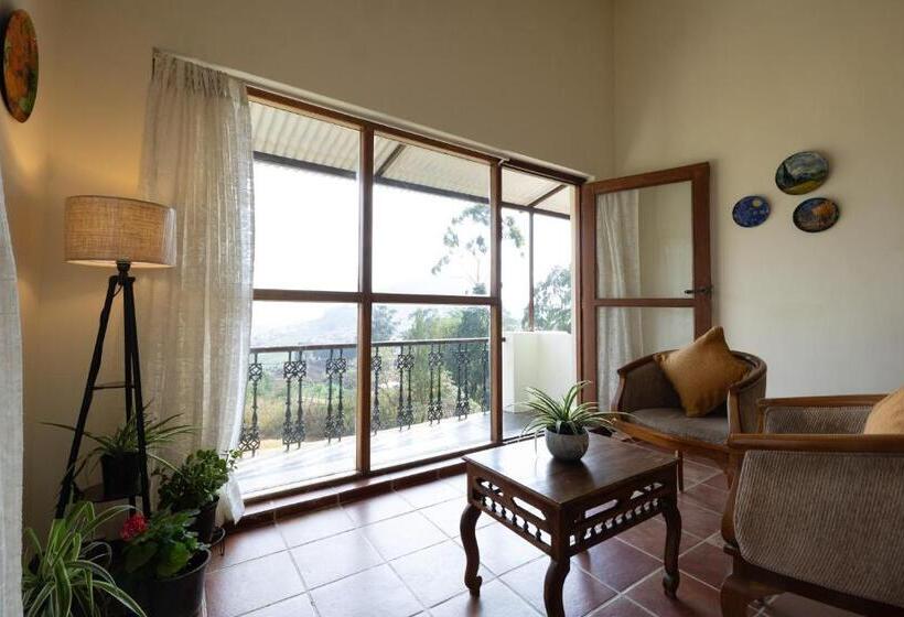 Quarto Estandar com Vistas, Sherlock