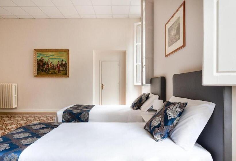 اتاق سوپریور چهار تخته, St. James