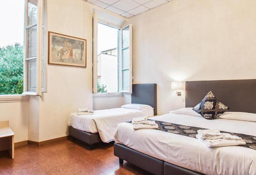 اتاق استاندارد چهار تخته, St. James