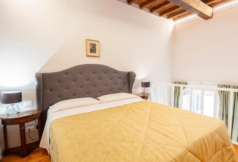 اتاق دوبلکس, St. James