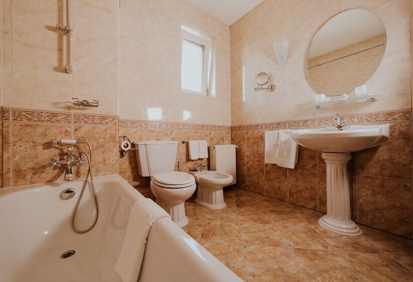 スイート, La Residenza