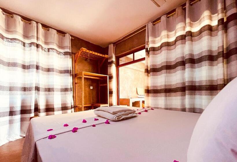 غرفة قياسية مزوَّدة بتراس, Freshi Residence