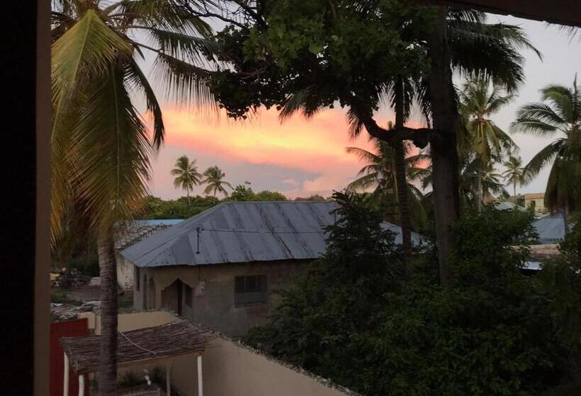 غرفة قياسية مزوَّدة بتراس, Freshi Residence