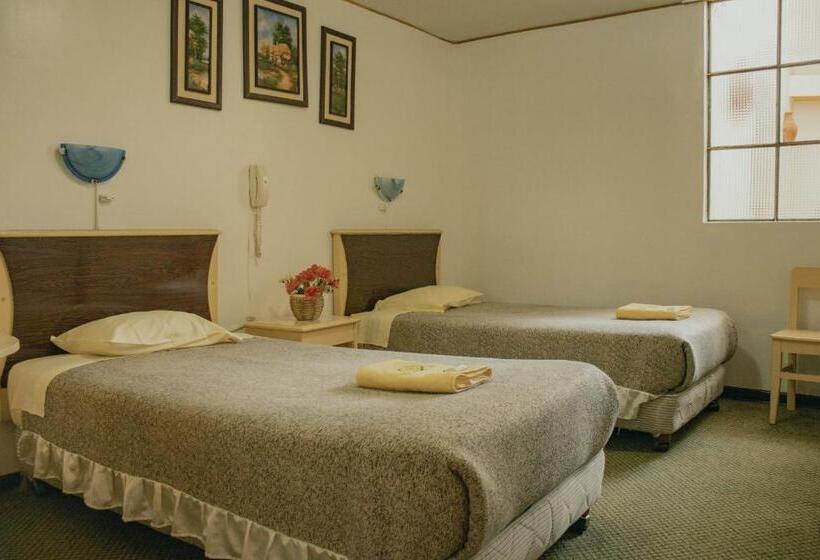 غرفة قياسية, ˈs Acolla