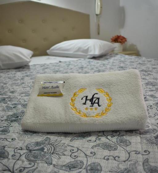 غرفة قياسية, ˈs Acolla