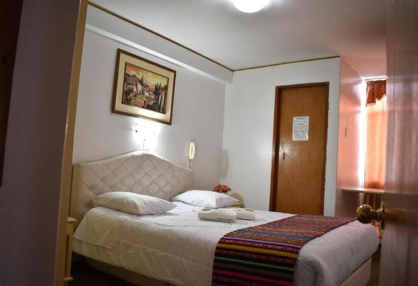 غرفة قياسية, ˈs Acolla